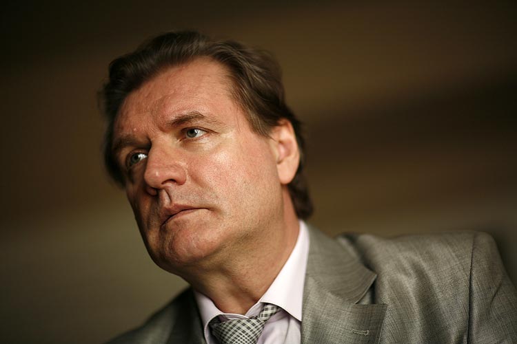 Владимир Симонов