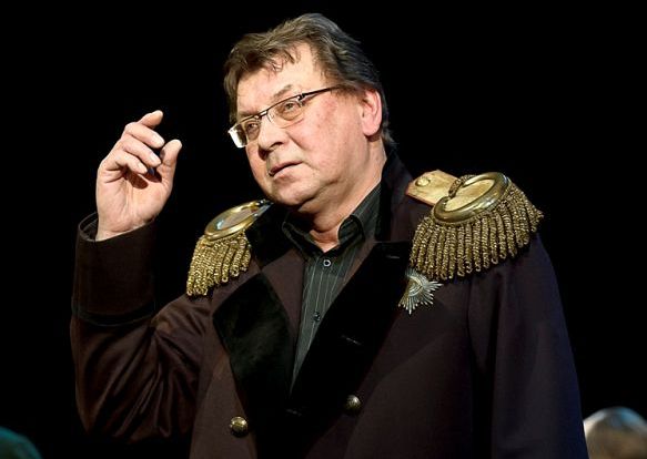 Евгений Карельских