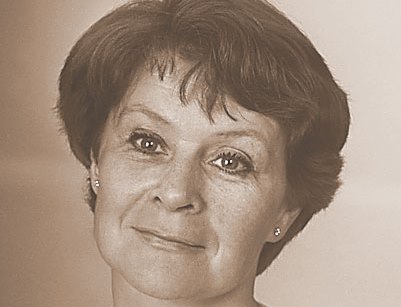 Анна Жарова